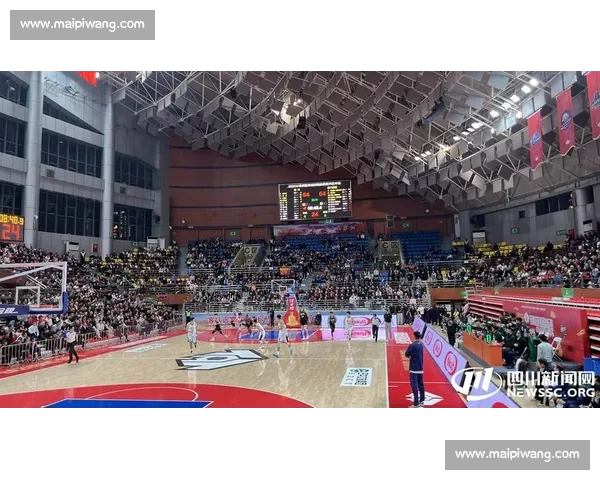 激情对决点燃赛场城市篮球赛事见证团队荣耀与青春梦想巅峰之夜