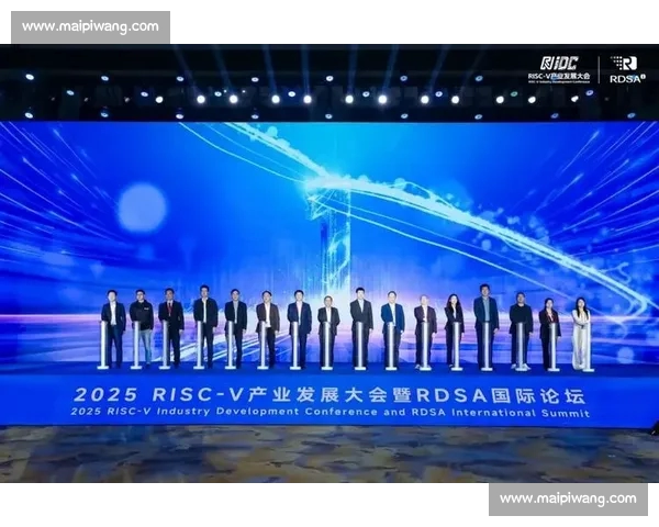 面向未来的电竞赛事综合在线平台生态建设与创新发展服务升级与产业协同 - 副本 - 副本 (2)